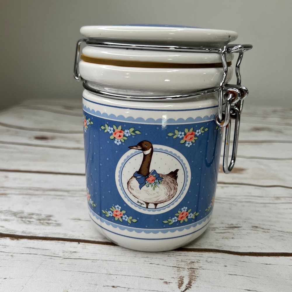 George-Good Fabrizio Canisterβ Blue Country Goose Floral Vintage 1985 Small